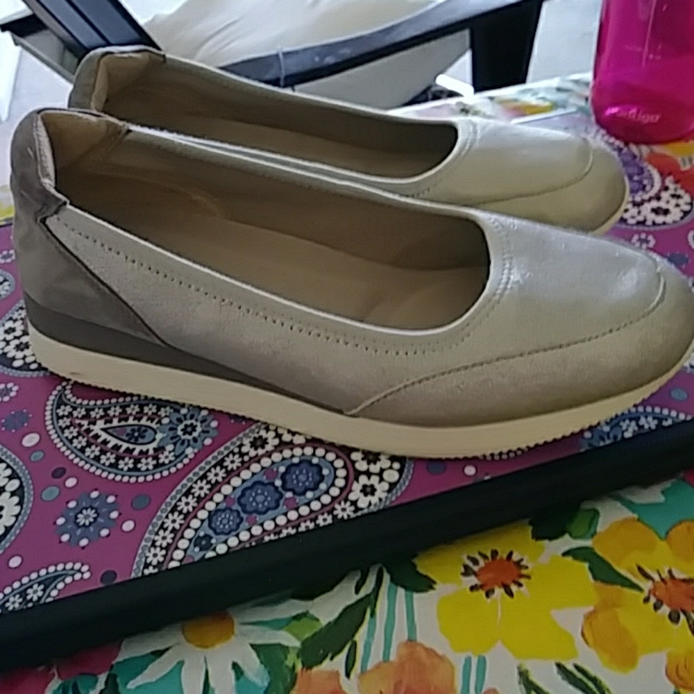 Silver Naturalizer Slip On Shoes Size 10W